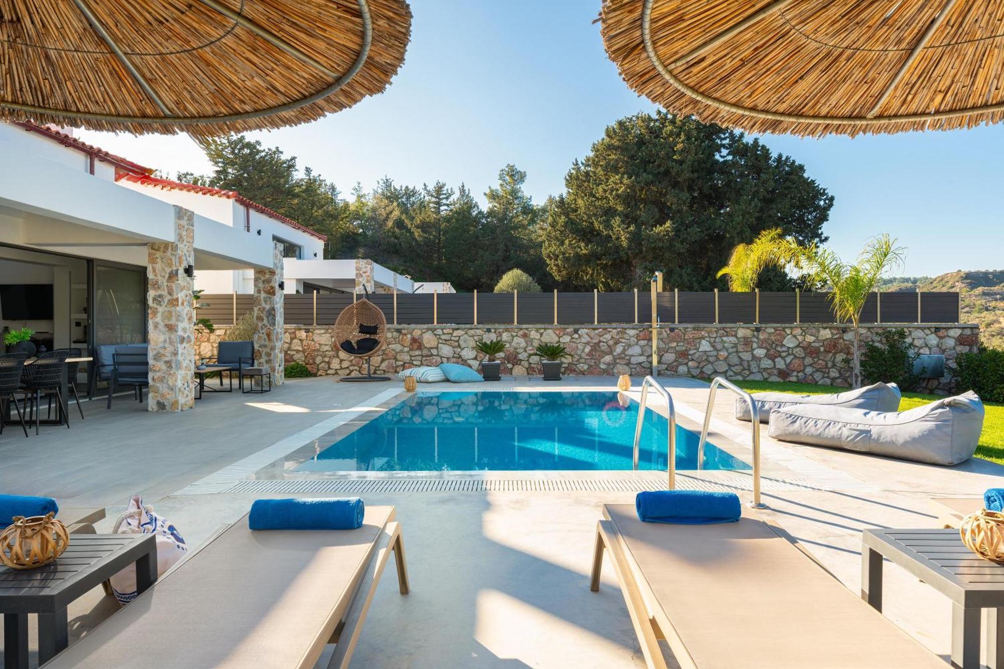 Aiora Luxury Villas Afantou Buitenkant foto