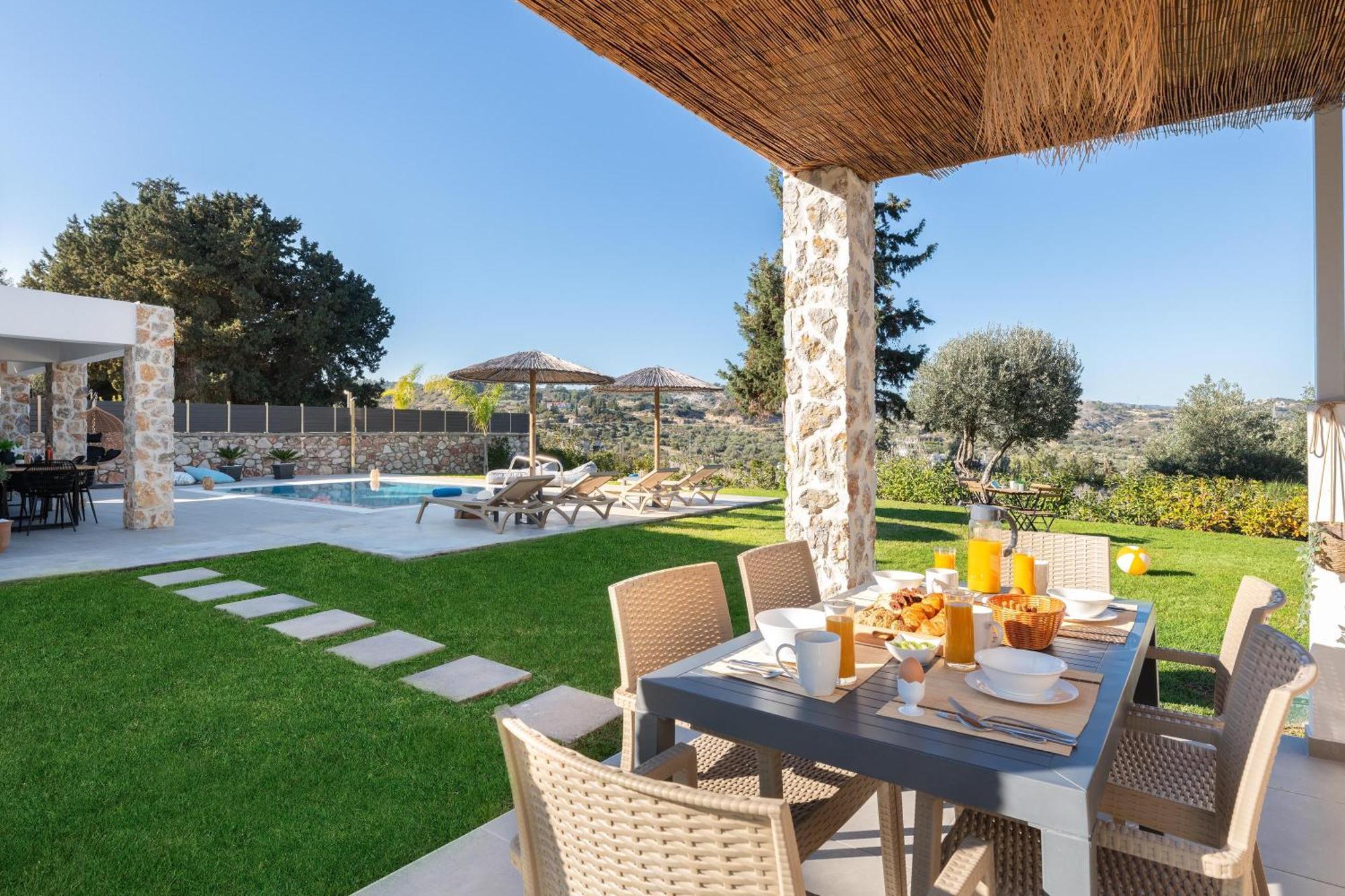 Aiora Luxury Villas Afantou Buitenkant foto